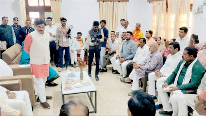 Chief Minister Dr. Yadav Directs Removal of Sidhi Collector and Guna SP